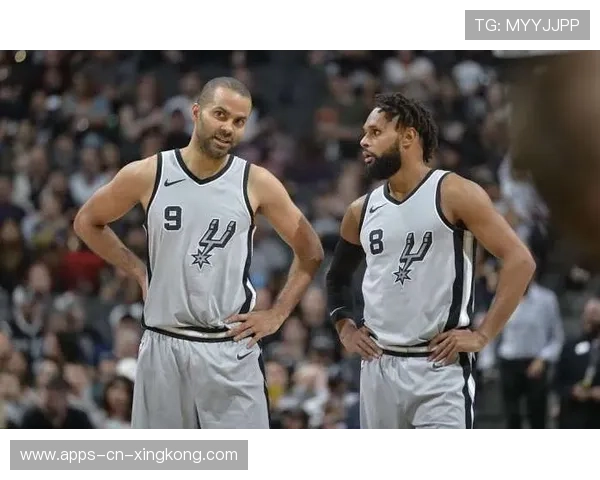 哈姆与波波维奇的对决 经验传承与未来发展之间的较量 哈姆与波波维奇的对决 经验传承与未来发展之间的较量