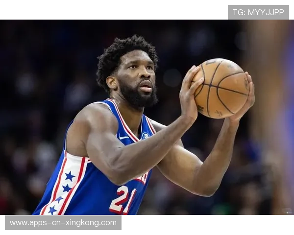 76人季前赛演练:战术多样化初见端倪 76人季前赛演练:战术多样化初见端倪